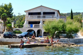 Apartments and rooms by the sea Slatine, Ciovo - 1134